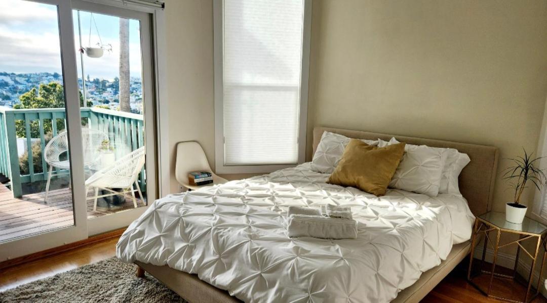 Sunny Victorian With Stunning View And Wraparound Deck Сasa de vacaciones San Francisco